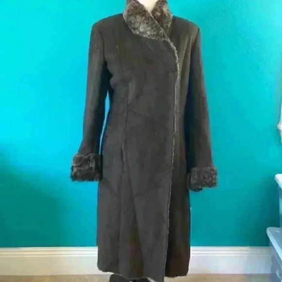 Vintage faux fur jacket in size 6 - Picture 1 of 5